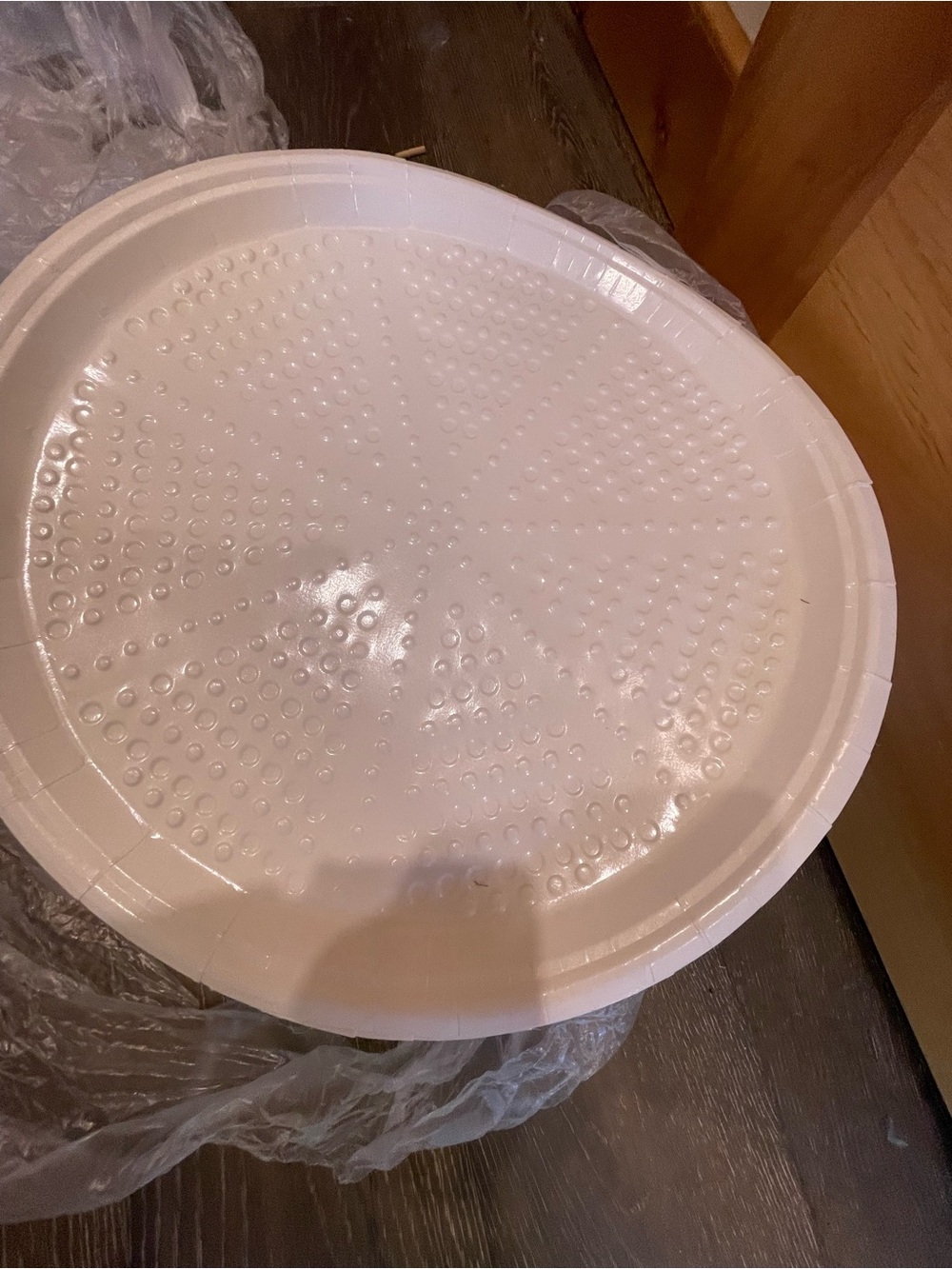 134 14” Stack of White Disposable pizza pan Trays - Picture 2 of 2